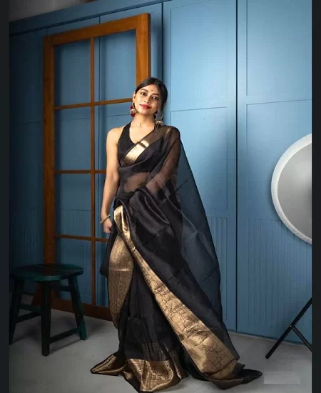 Pure Organza Banarasi Silk Saree with Elegant Banarasi Weave Green