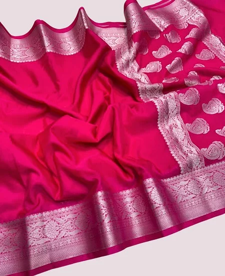 Warm Silk Saree with Rich Zari Weaving Elegant Shine