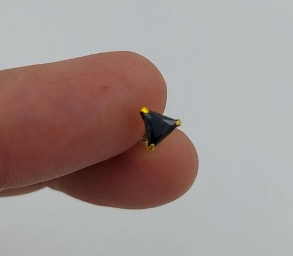 Beautiful Gold Plated Nose Pin CRYTAL ST...