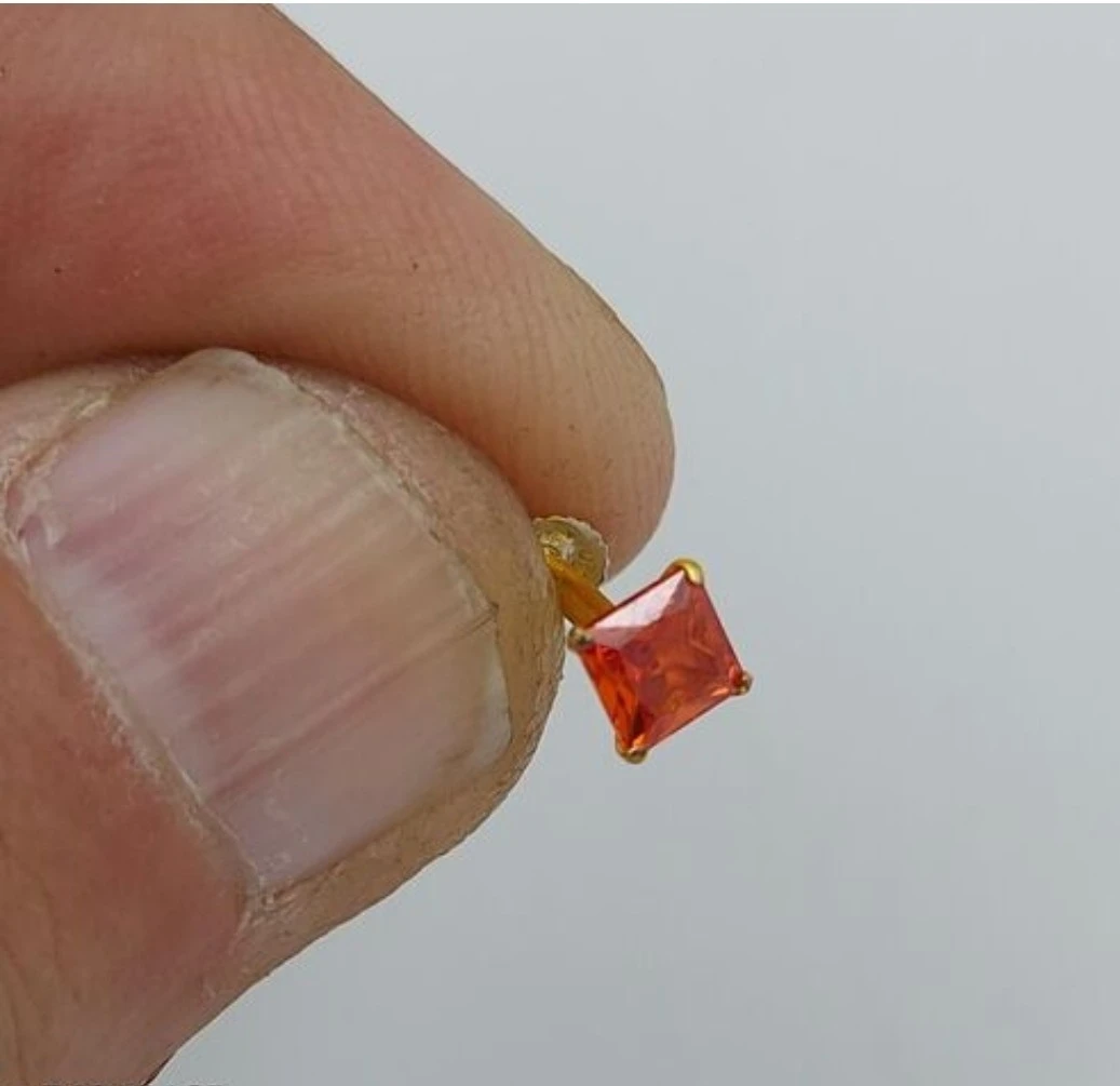 Beautiful Gold Plated Nose Pin CRYTAL ST...