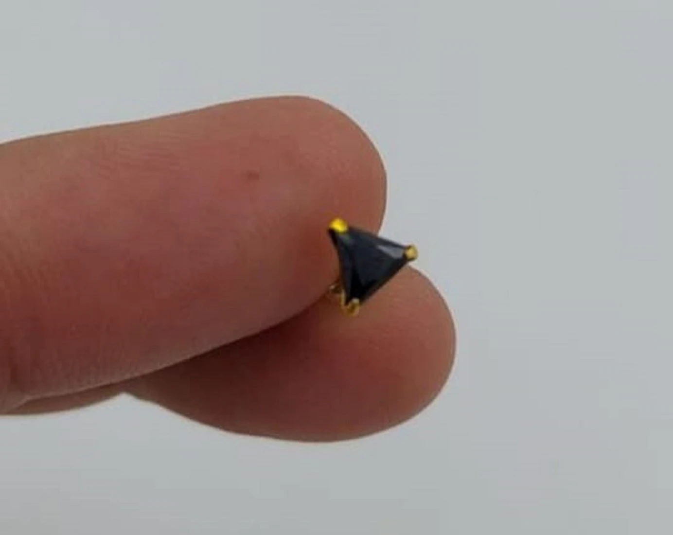 Tikona Black Nose Pin – Bold & Elegant