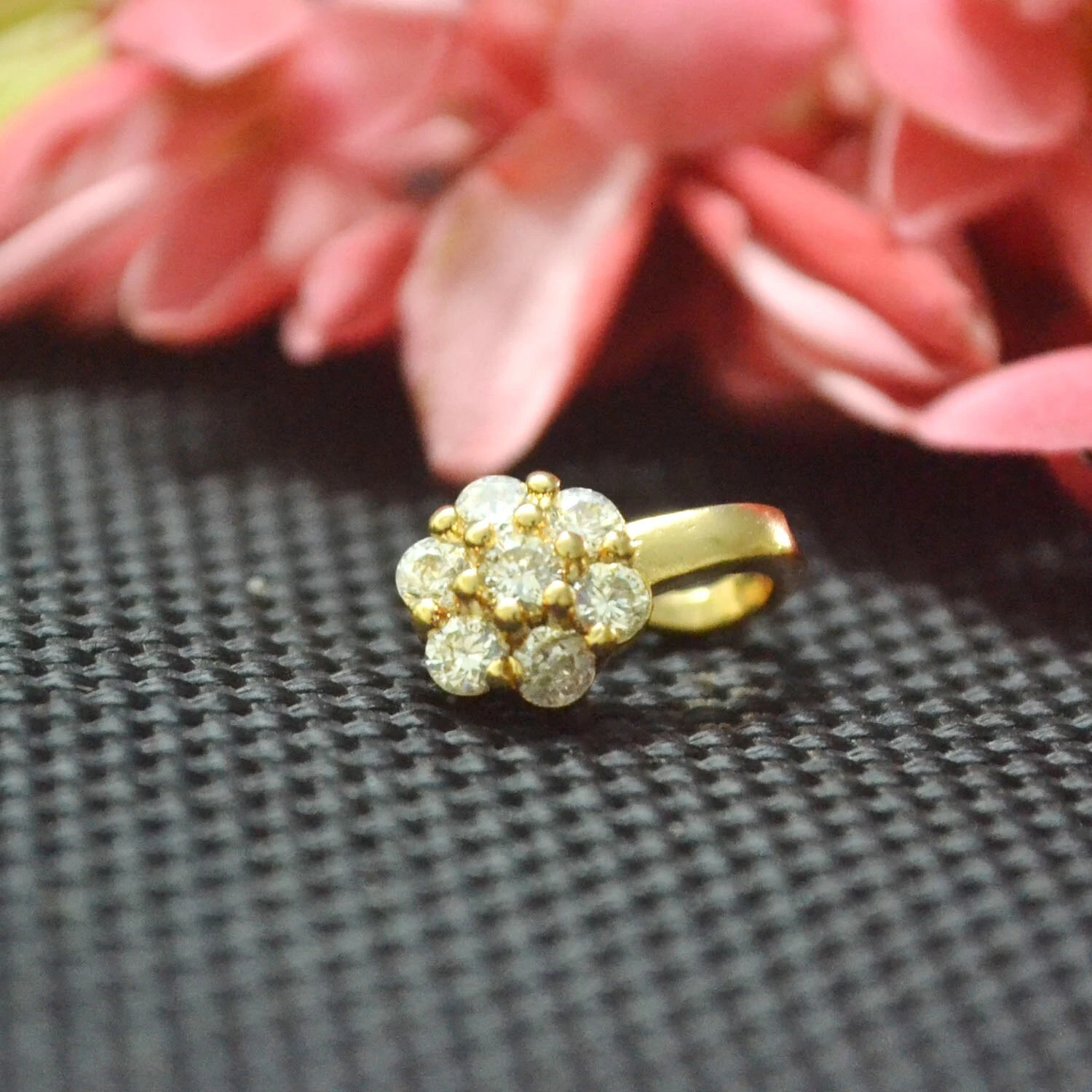 Round U-Shape Nose Ring with 7 Nuggets –...