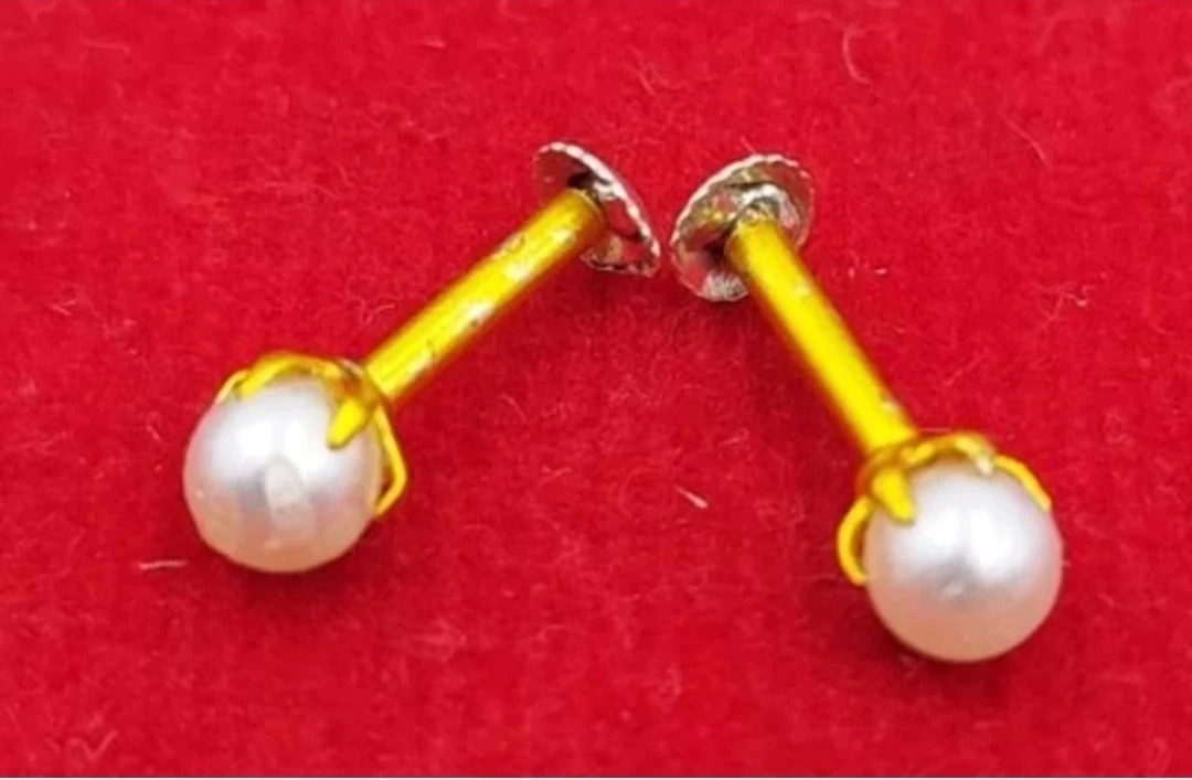 Beautiful Gold Plated Nose Pin PEARL WHI...