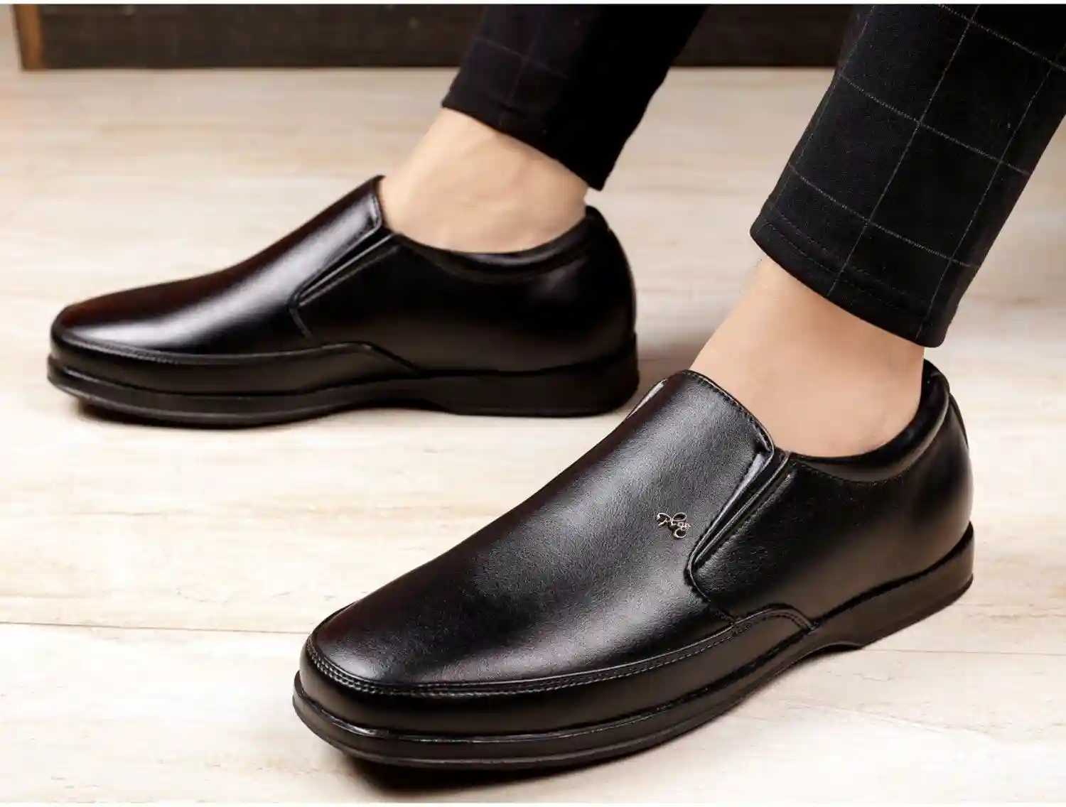Latest Trendy Men Formal Shoes|Black Moc...