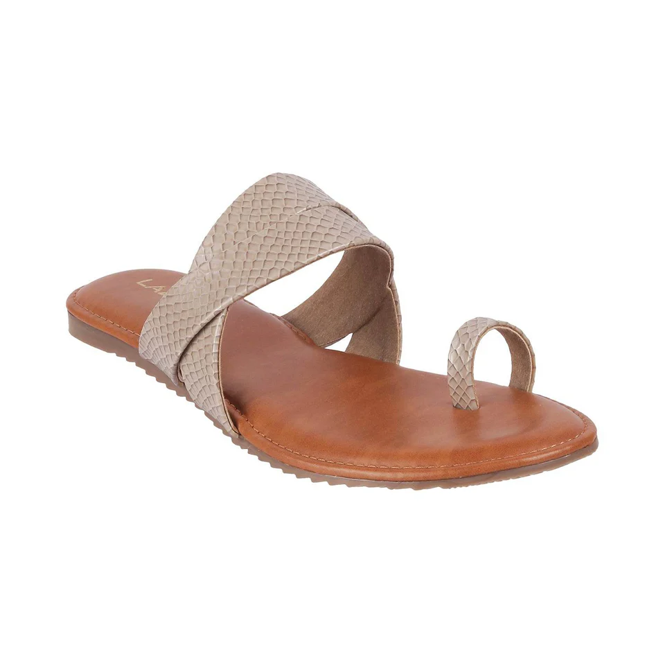 Aria - Textured Toe-Ring Flats