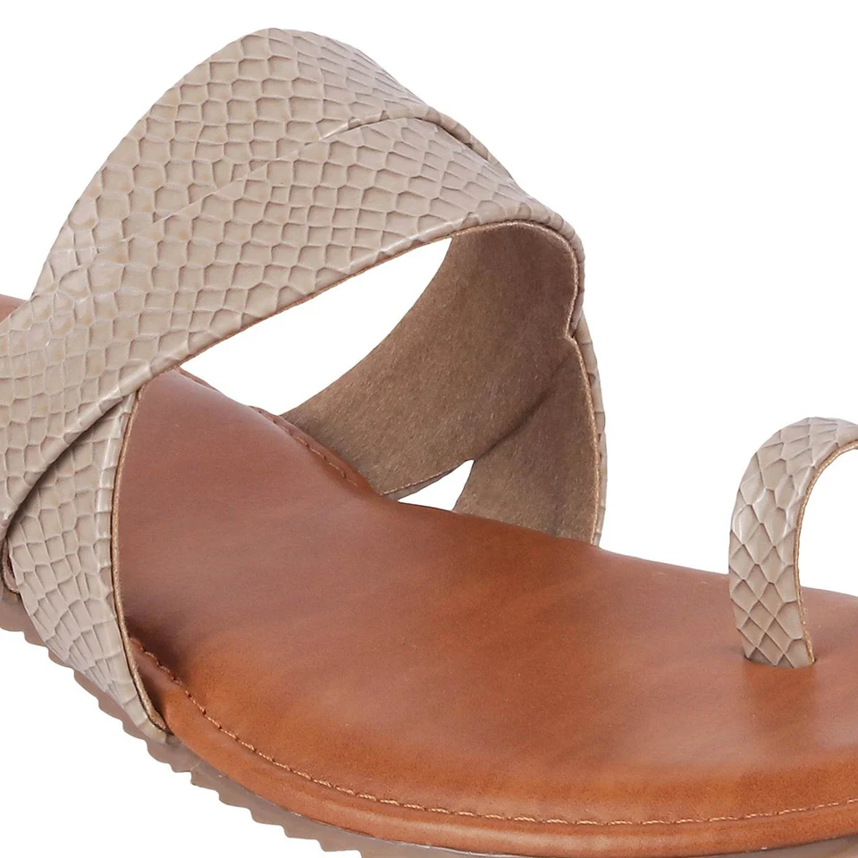 Aria - Textured Toe-Ring Flats