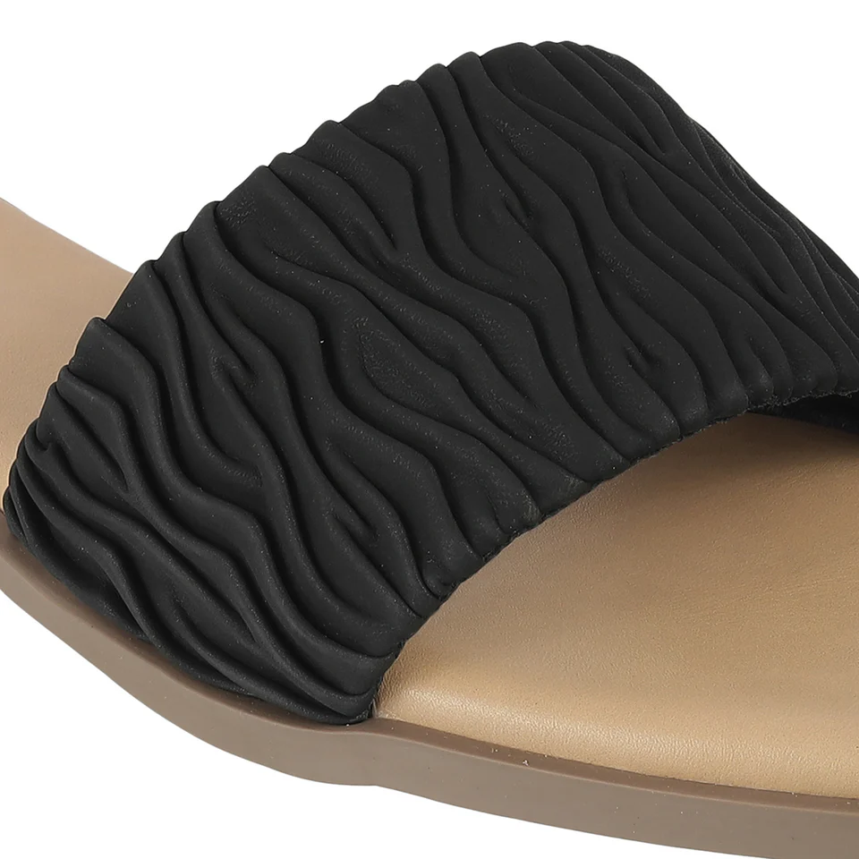 Women’s Ruched Slide Sandals