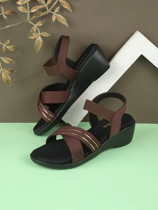 Refined Medium Heel Casual Sandal