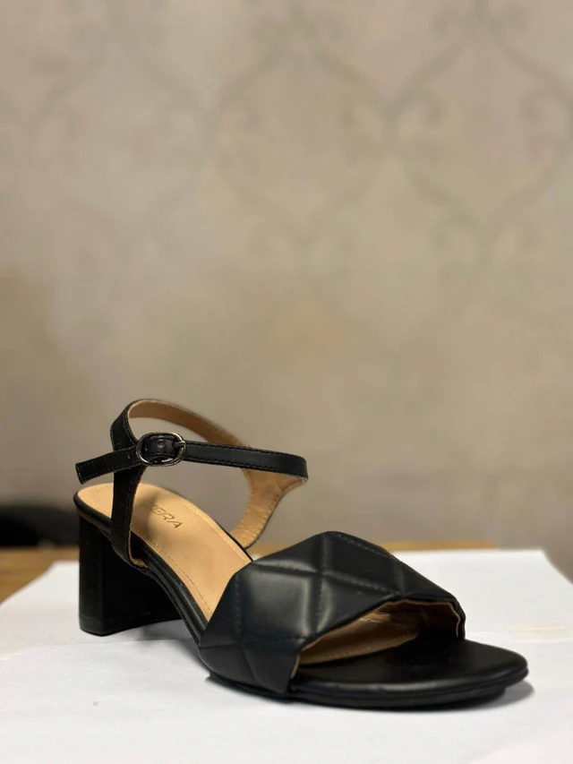 Refined Medium Heel Casual Sandal