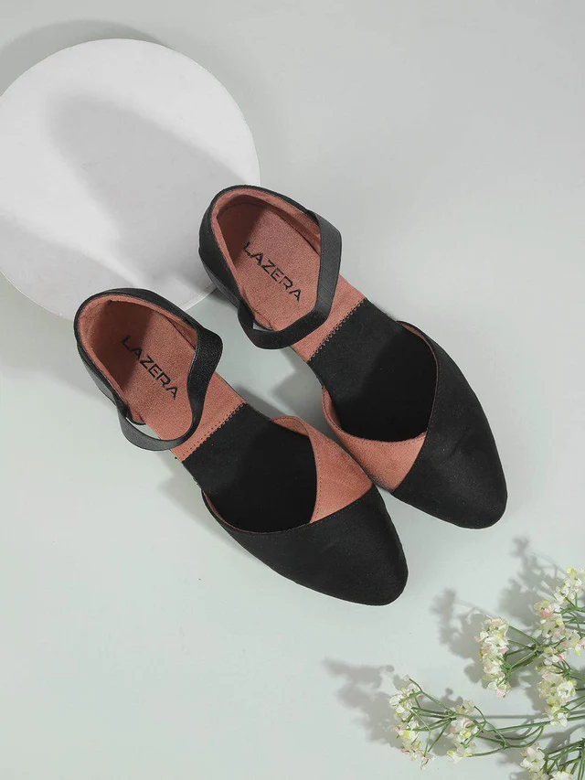 Modern Flat Close-Toe Everyday Sandal