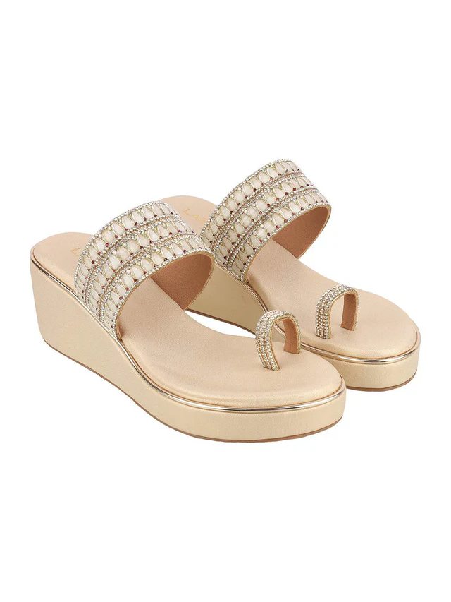 Women's Embellished Toe-Ring Wedge Sandals