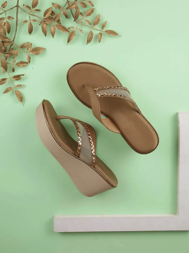 Womens Studded Wedge Flip-Flops