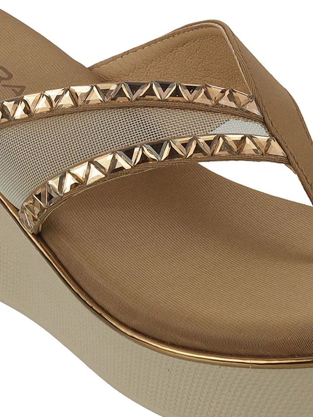 Womens Studded Wedge Flip-Flops