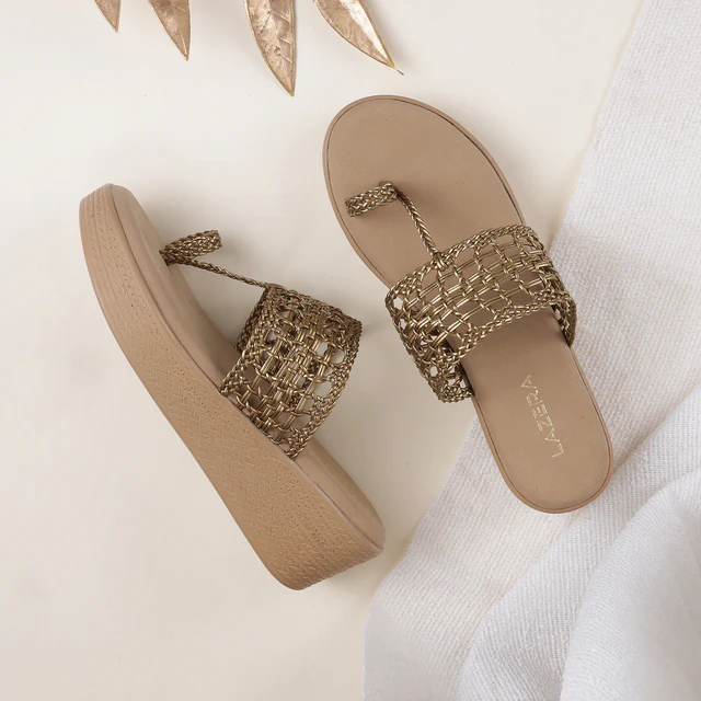 Women's Woven Wedge Chappals