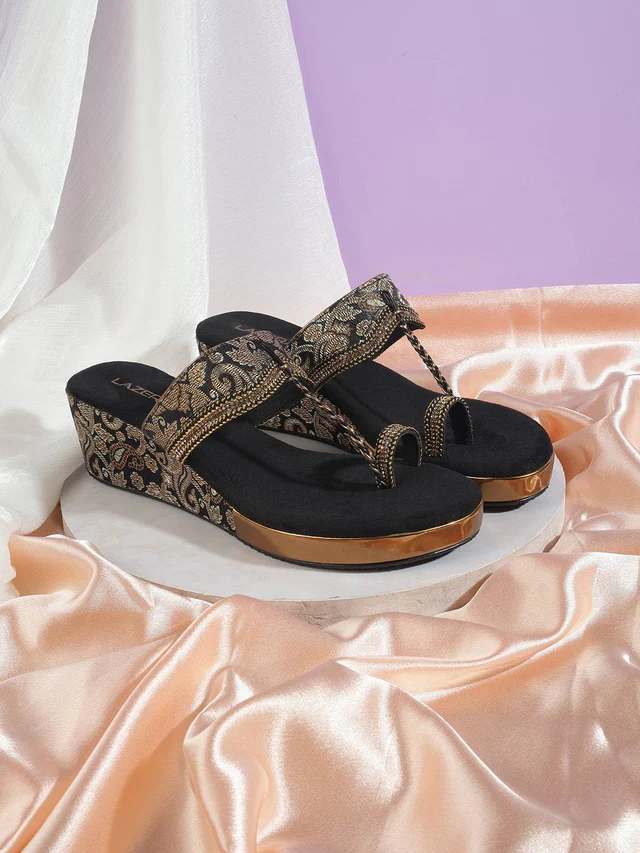 Womens Striking Short Heel Platform Form...