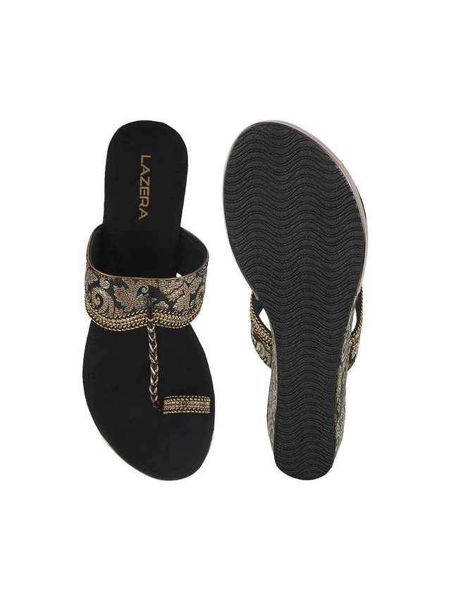 Womens Striking Short Heel Platform Formal Chappal