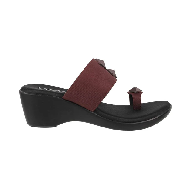 Women's Studded Wedge Toe-Ring Sandals