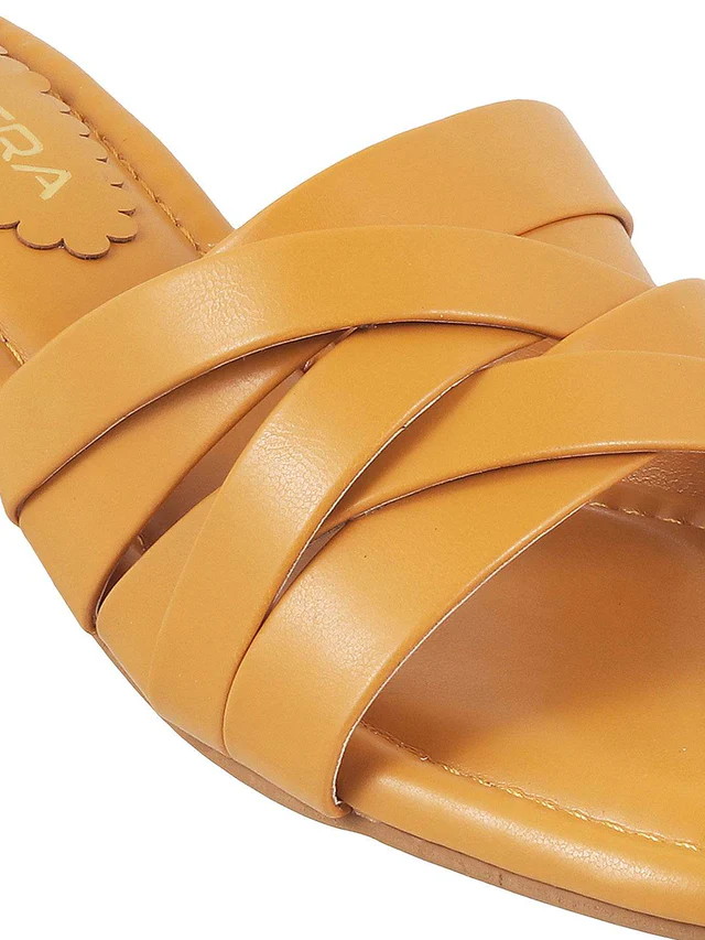 Womens Casual Chic Medium Heel Chappal