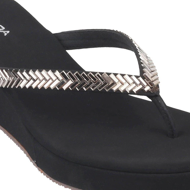 Womens Elegant Medium Heel Platform Formal Chappal