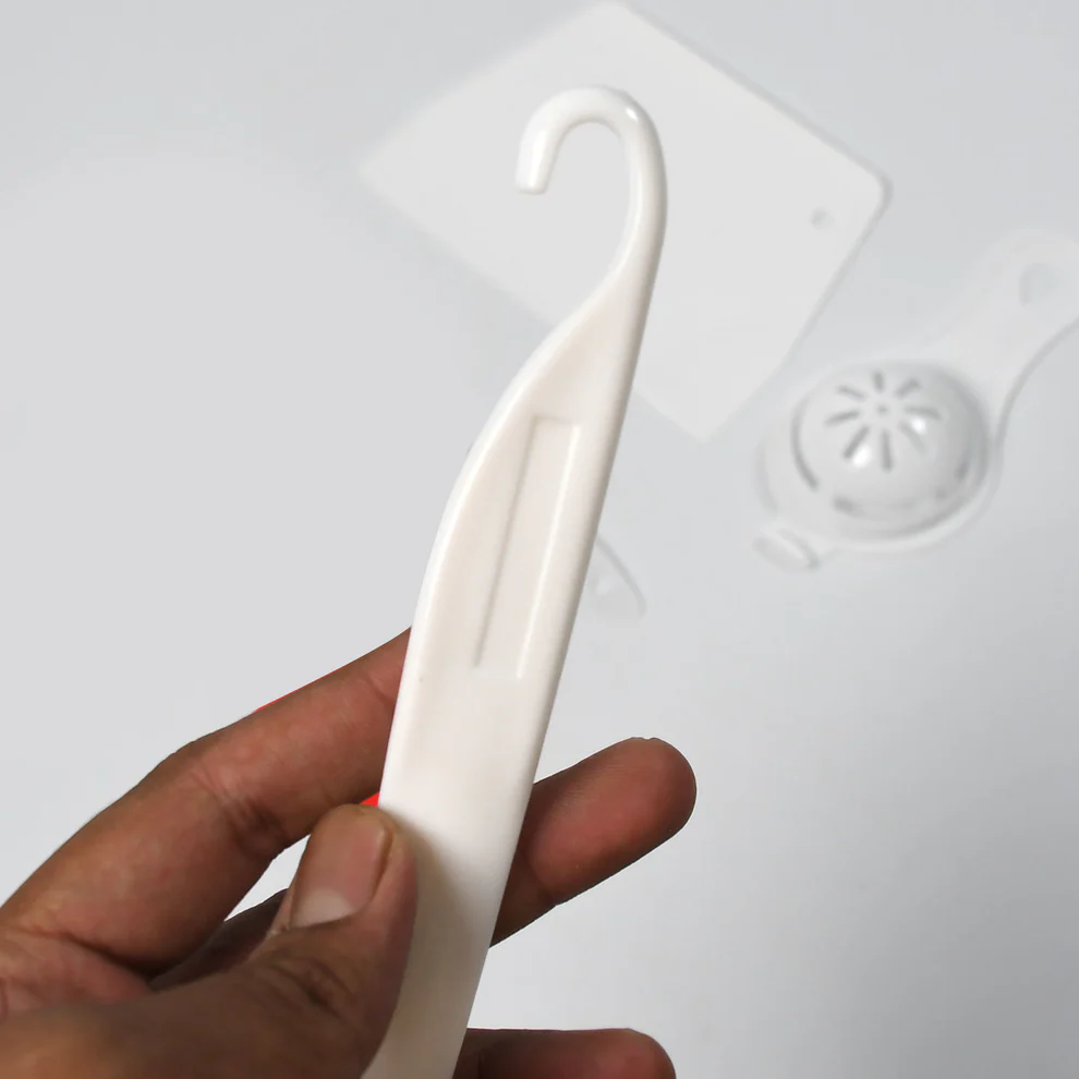 Essential Cake Decorating Kit for Bakers 3 Pc