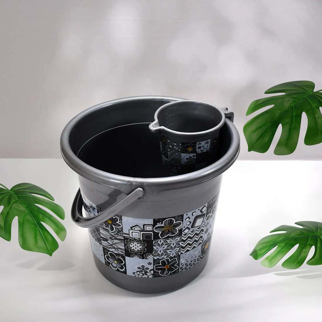 Large Capacity Plastic Bathroom Set of 7