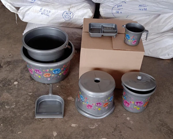 Large Capacity Plastic Bathroom Set of 7