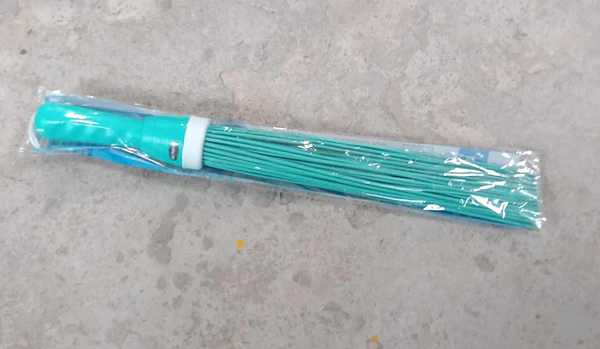 Wet and Dry Floor Cleaning Plastic Broom