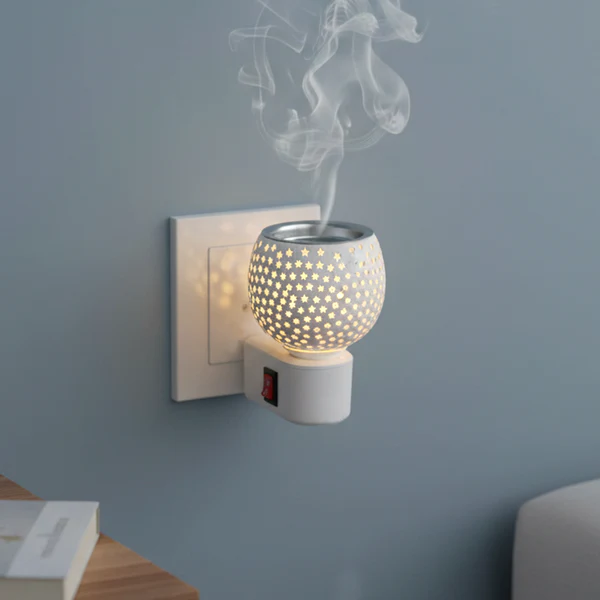 Premium Kapoor Dani Plug-In Star Cut Glass Aroma Diffuser Night Lamp (1 Pc)