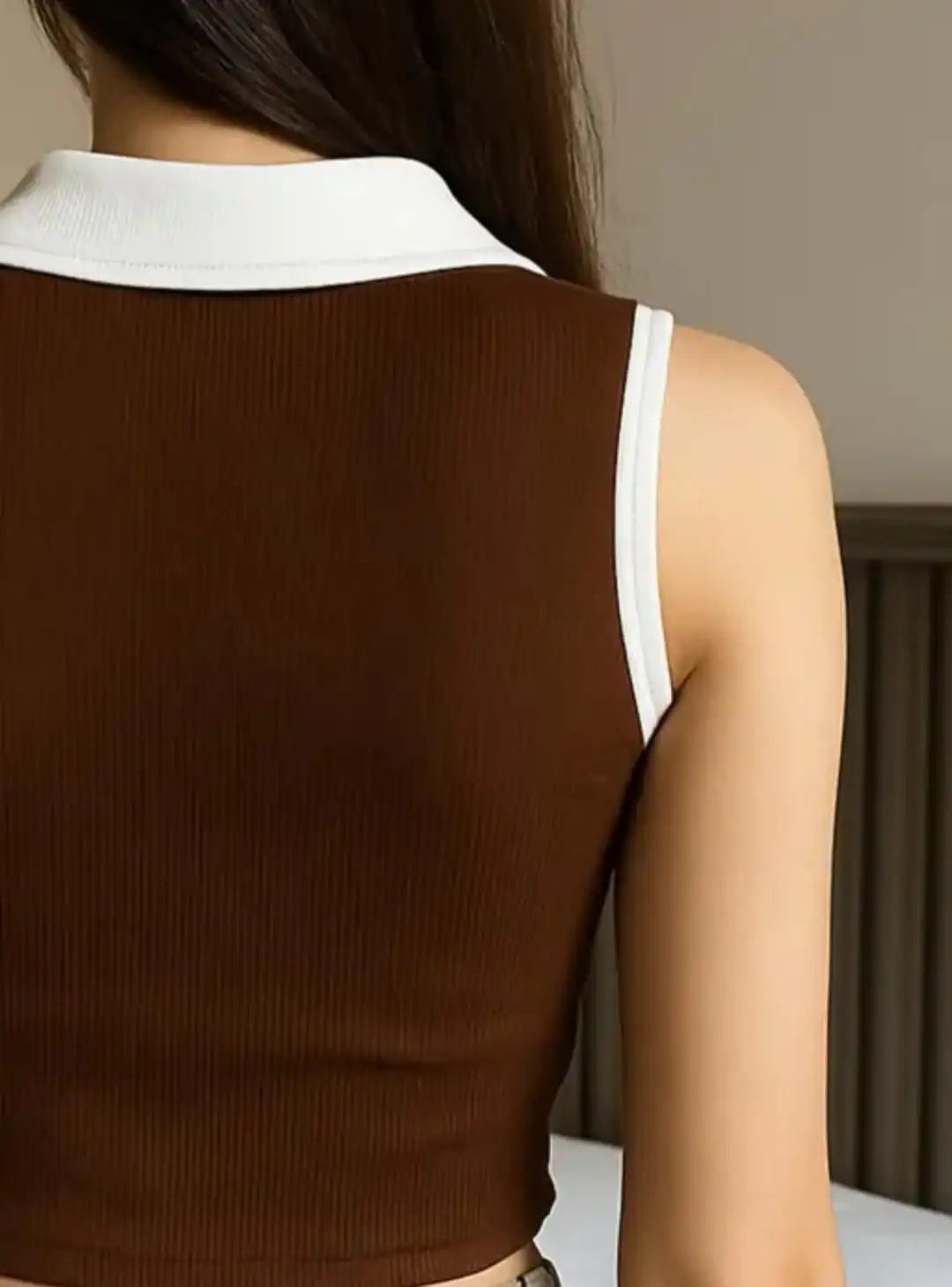 Women’s Sleeveless Crop Top “Never Give Up” Printed Casual Slim Fit T-Shirt with Collar