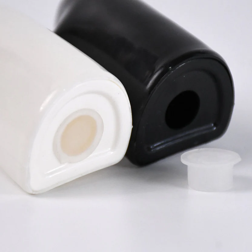 Salt and Pepper Seasoning and Spice Shakers Cute Plastic (2 Pcs Set)