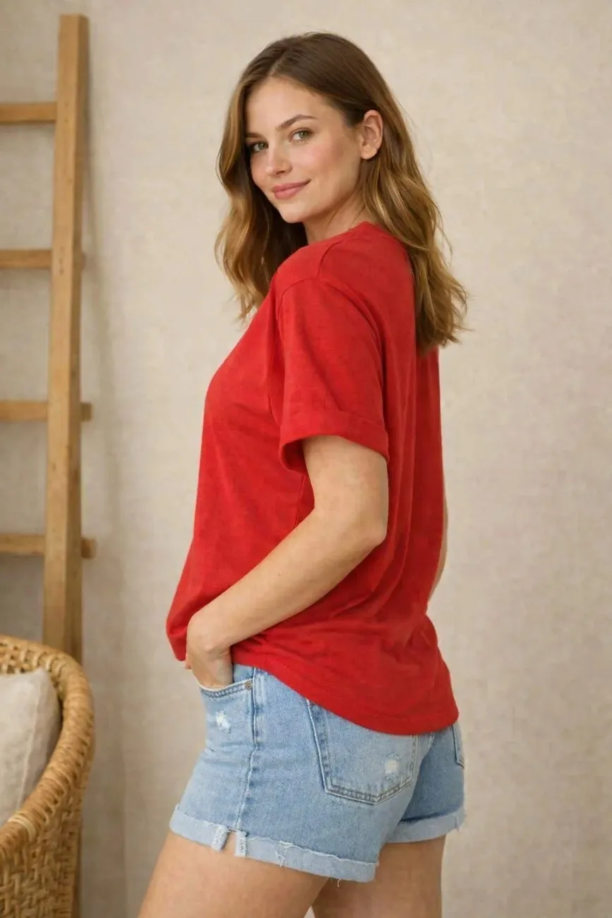 Women’s Graphic Oversized T-Shirt – Casual Cotton Tee with Leaf Print