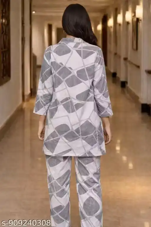 Women’s Grey Abstract Geometric Print Short Kurti Co-Ord Set with Collar Neck, 3/4 Sleeves & Straight Pants | Modern Printed Cotton Coord Set | Tailored Fit Contemporary Ethnic Fusion Outfit for Casual Wear, Office Wear & Travel Styling