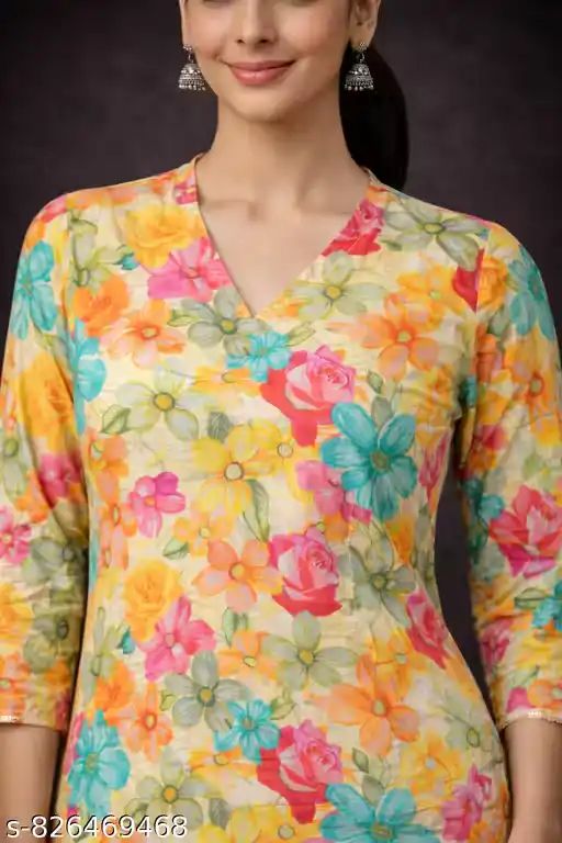 Women Floral Printed Cotton Blend Straig...