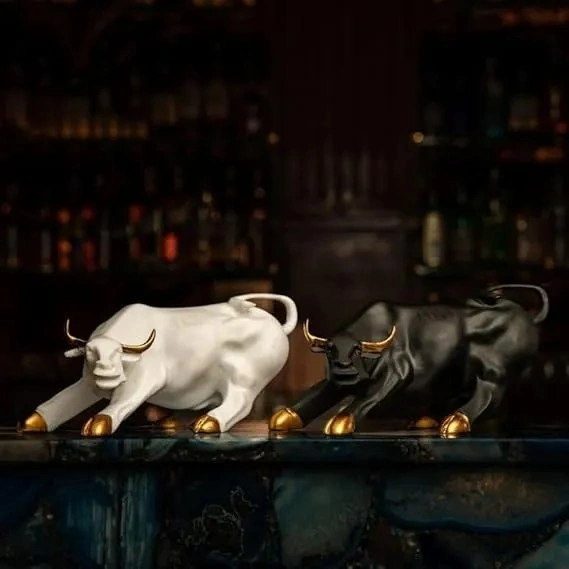 White Bull Marble Showpiece for Home & Office Decor