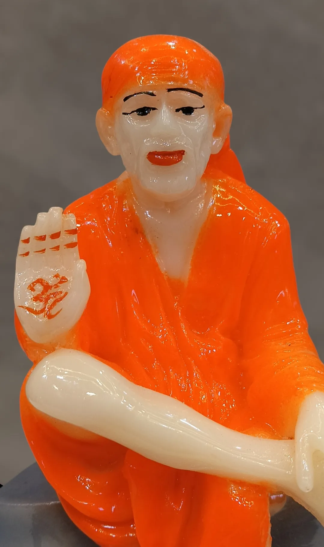 Sai Baba Marble Showpiece | Divine Shirdi Sai Baba Decorative Idol for Home, Pooja Room, Office & Gift