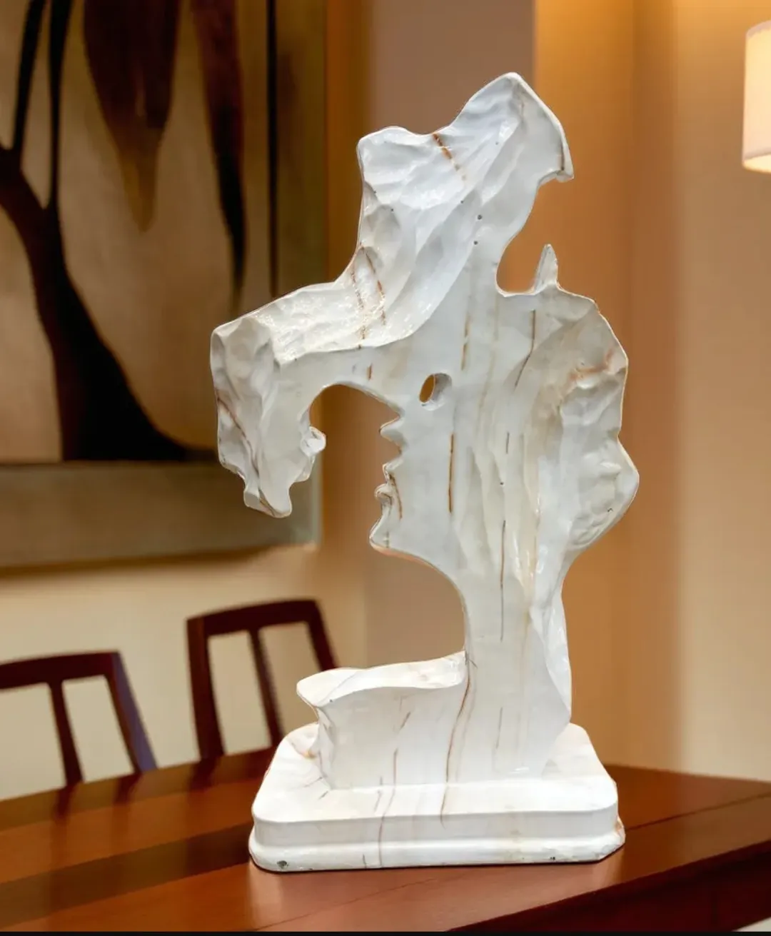 Elegant Golden Couple Showpiece on Marble Base – Luxury Romantic Home Décor Statue for Living Room, Bedroom & Gift