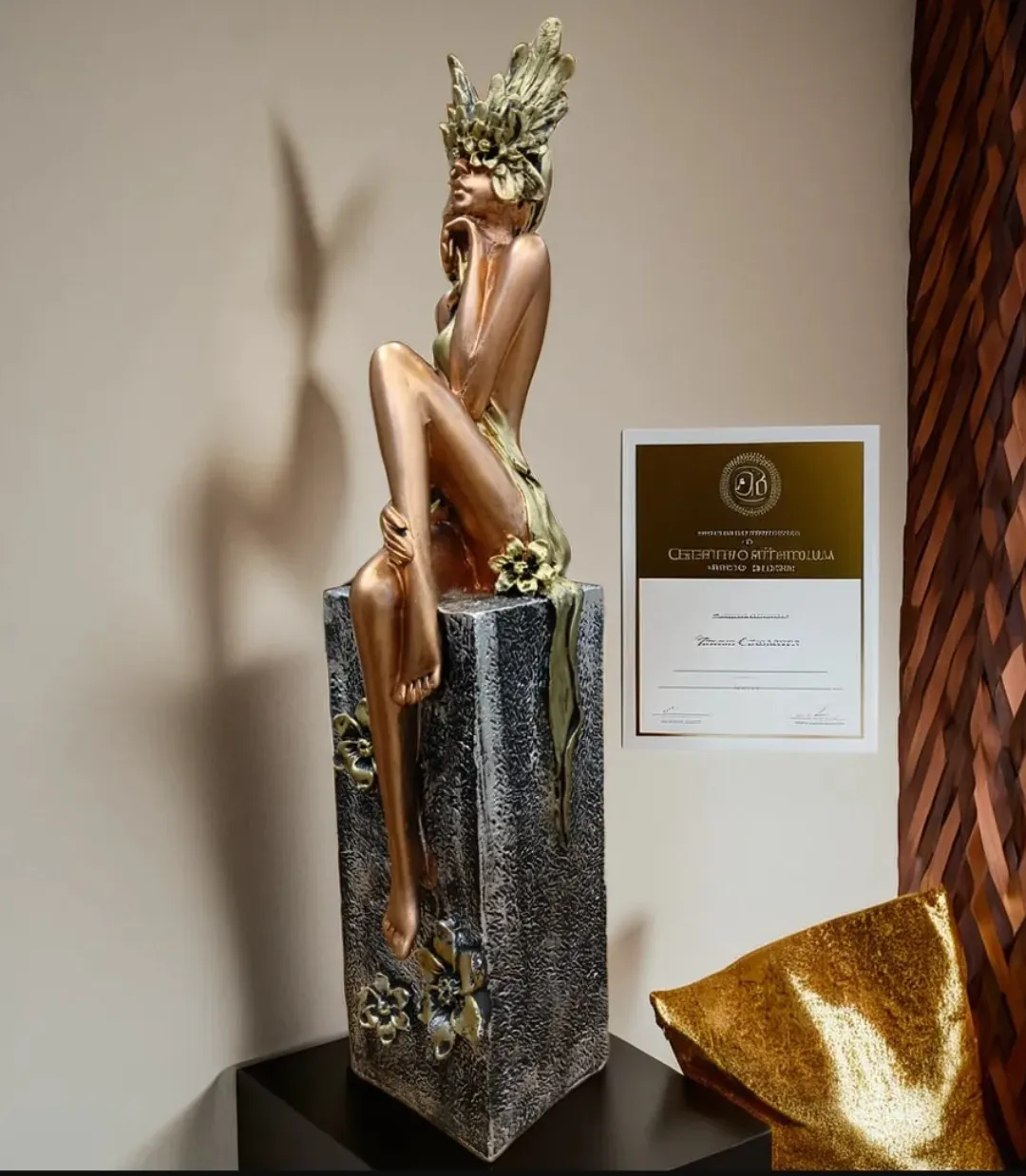 Big Leg Lady Copper Resin Showpiece | Modern Abstract Lady Decorative Statue for Home & Office Décor