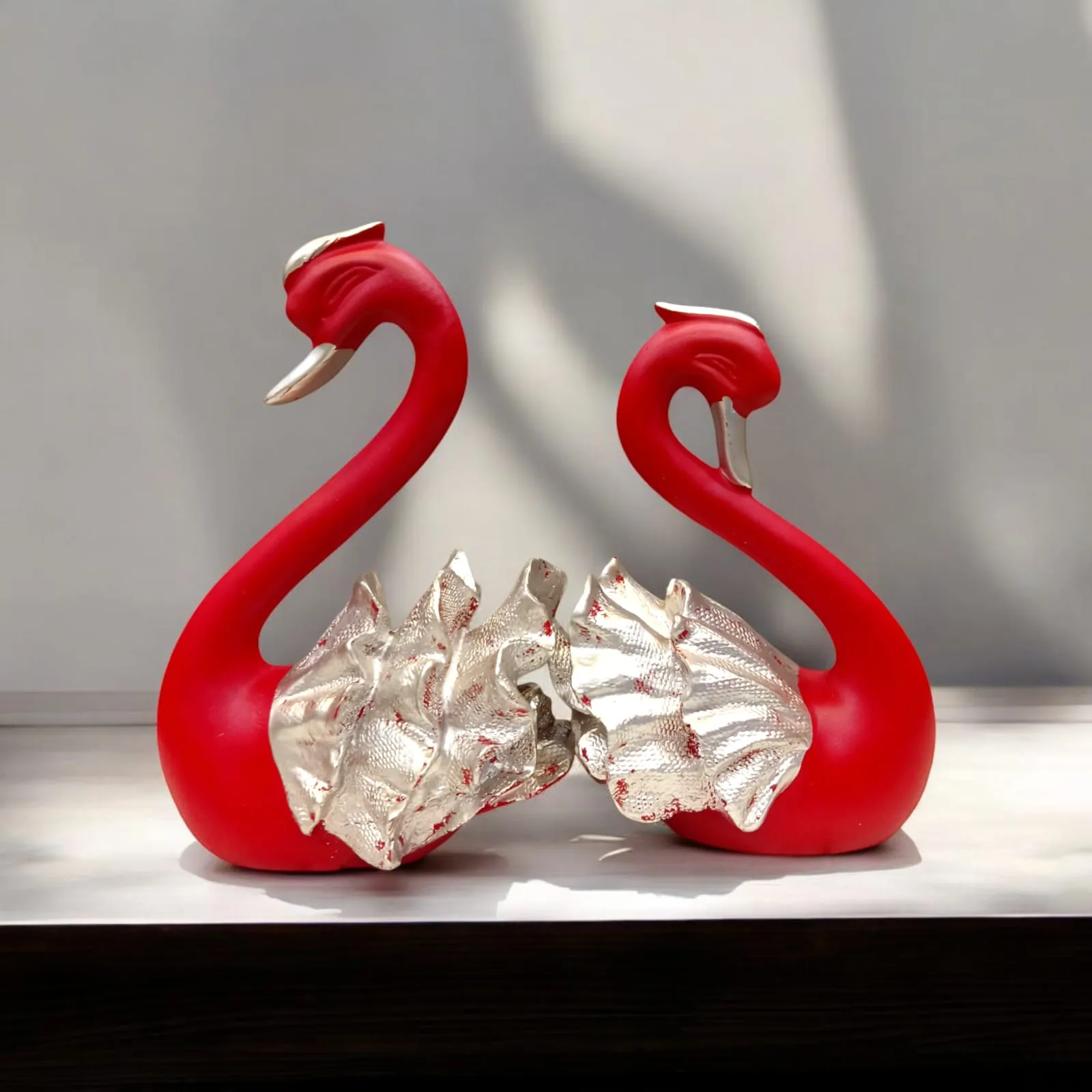 Duck Resin Showpiece | Elegant Decorative Duck Statue for Home & Office Décor