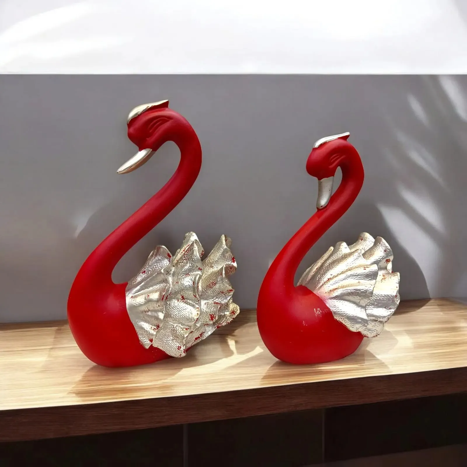 Duck Resin Showpiece | Elegant Decorative Duck Statue for Home & Office Décor