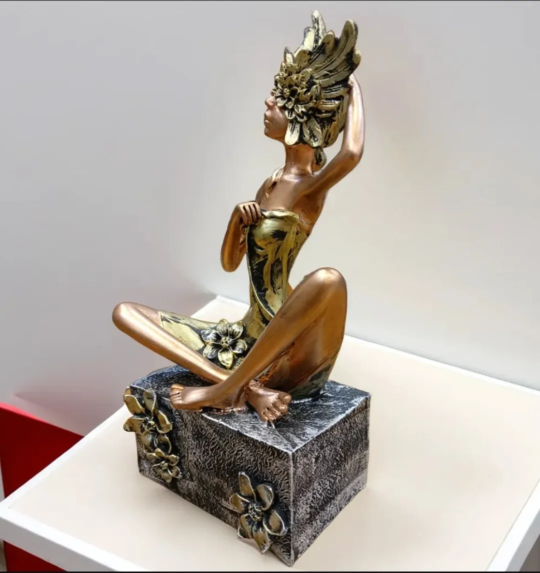Sitting Leg Lady Copper Resin Showpiece | Modern Abstract Lady Decorative Statue for Home & Office Décor