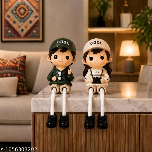 Classy Idols & Figurines