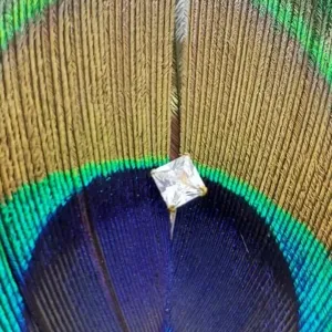 Beautiful Gold Plated Nose Pin CRYTAL STONE CHAKOR WHITE  Wedding Nose Ring Fashion Gift Jewellry PACK OF 1