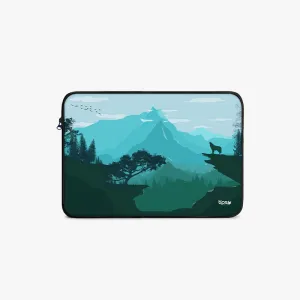 "WOLF IN THE FOREST" Laptop Sleeves: Bol...