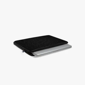 "Leafy Black" Laptop Sleeves: Bold Modern Design for Every Size