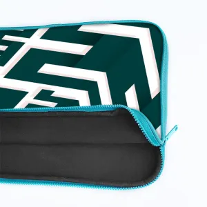 "Zig Zag Print" Laptop Sleeves: Bold Modern Design for Every Size