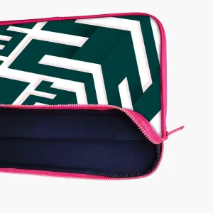 "Zig Zag Print" Laptop Sleeves: Bold Modern Design for Every Size