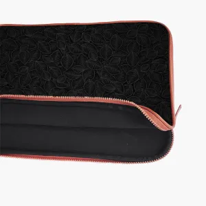 "Leafy Black" Laptop Sleeves: Bold Modern Design for Every Size