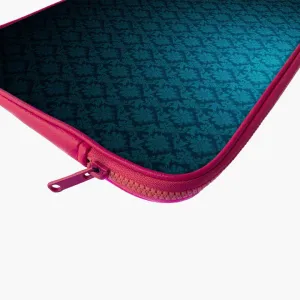 "Gradient Blue Art" Laptop Sleeves:Bold Modern Design for Every Size