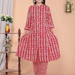 Womens Rayon Floral Printed Mandarin Collar A Line Kurti with Trousers