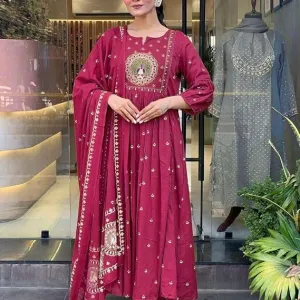 Women's Cotton Embroidered Anarkali Kurti with Malmal Dupatta Set